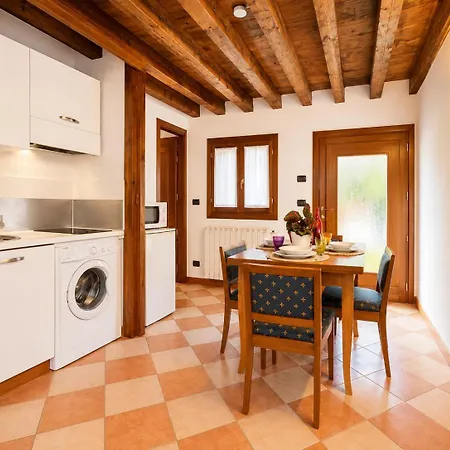 Сasa de vacaciones Rare Private Courtyard, Very Easy To Reach Venecia