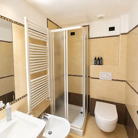 Rare Private Courtyard, Very Easy To Reach * Venecia
